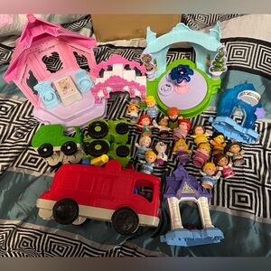 Lot 23 - Fisher Price Little People Disney Princess Garden Tea Party